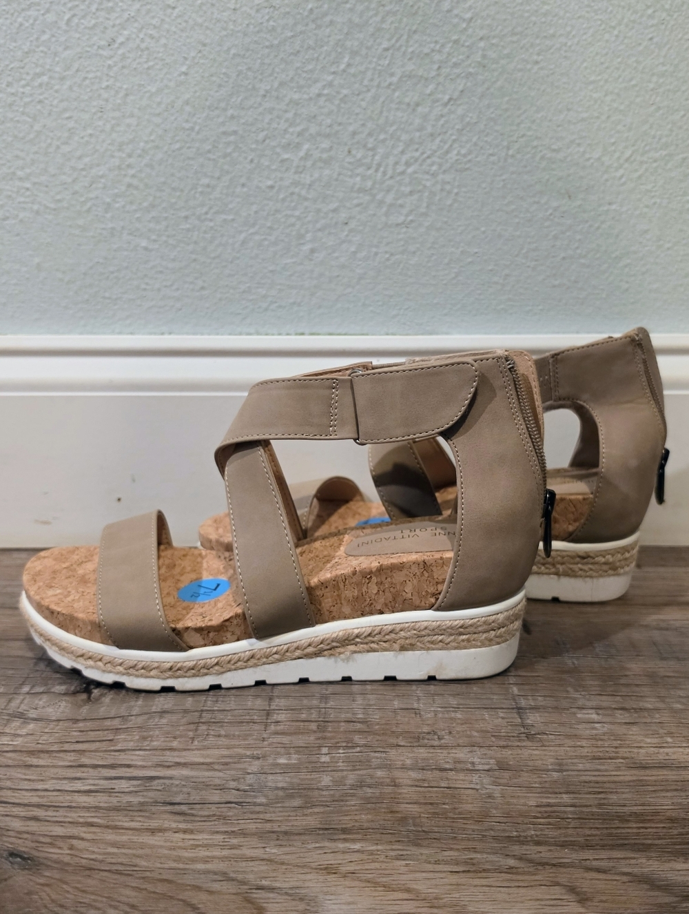 NWOT Adrienne Vittadini Tan Strappy Wedge Sandals